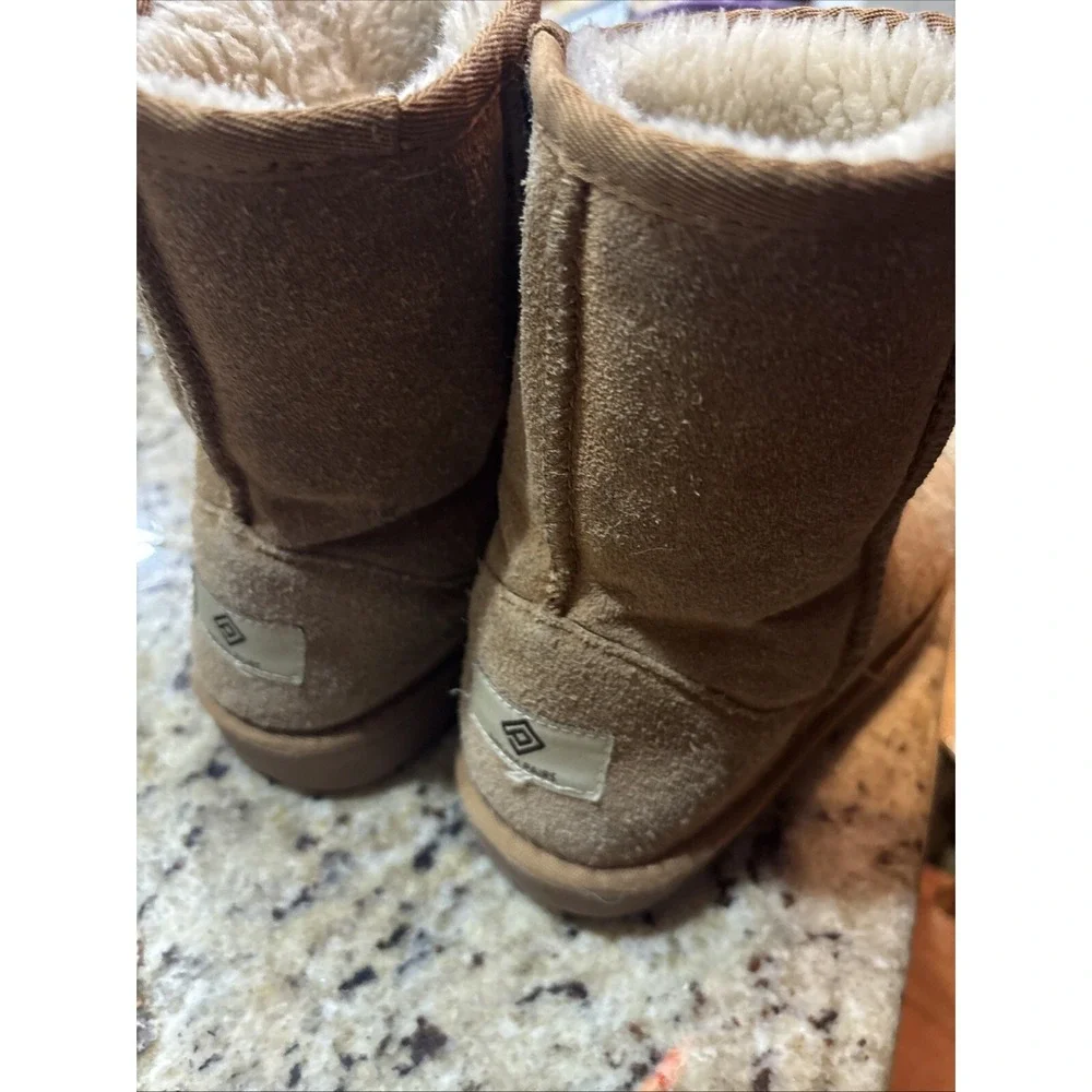 BearPaw Youth Brown Cow Suede Faux Fur Lined Pull On Boots Size 3 US